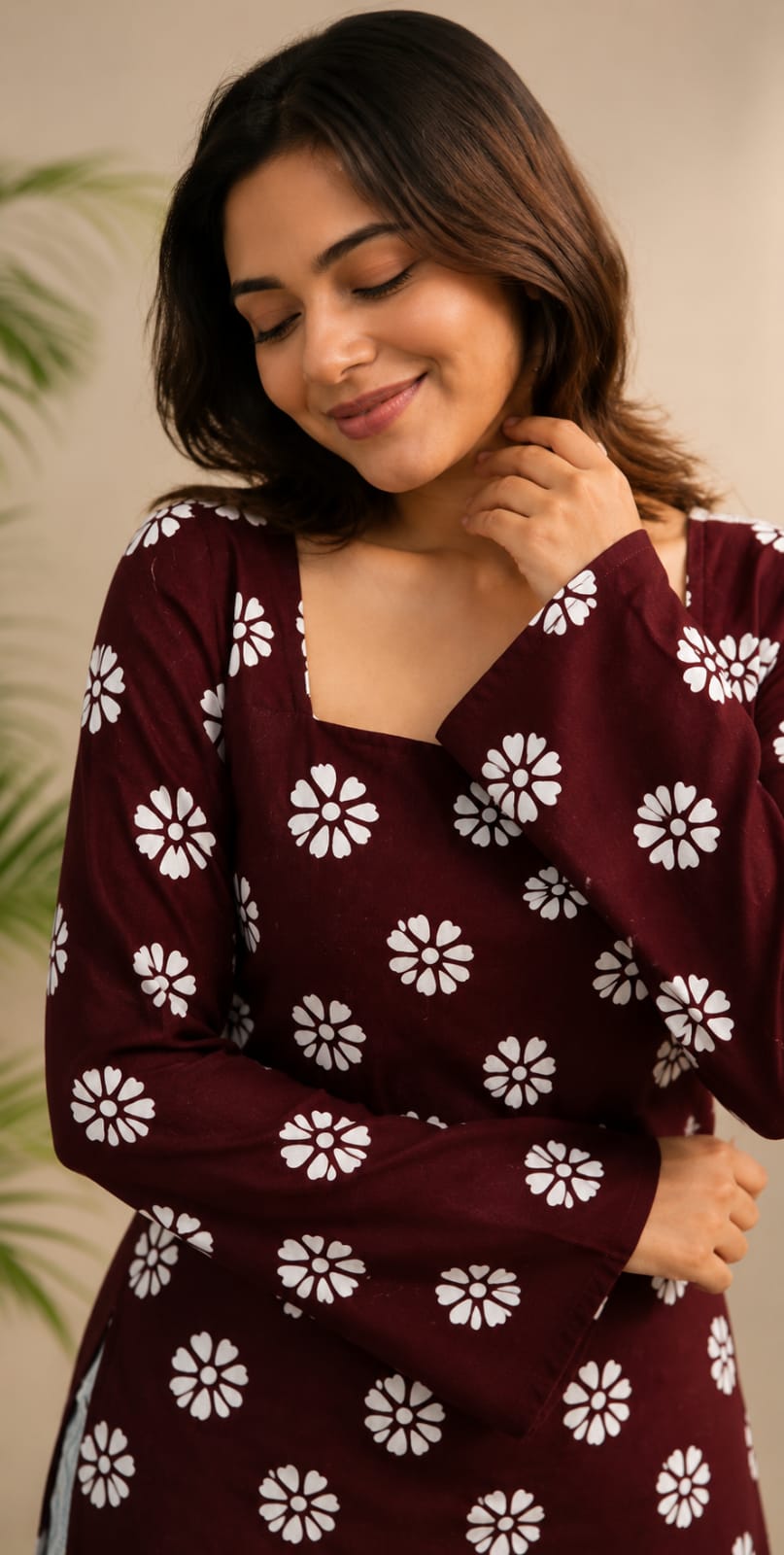 Daisy Square Neck Top