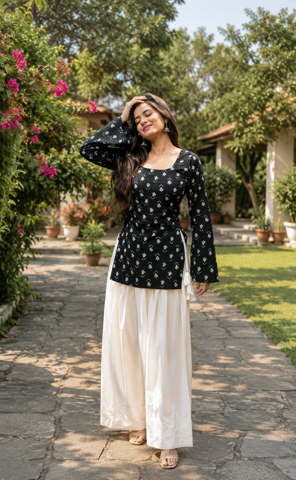 ✨ NEW ARRIVAL | Black Floral Print Tie-Back Kurti