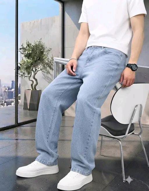 Men’s Relaxed Fit Light Blue Jeans