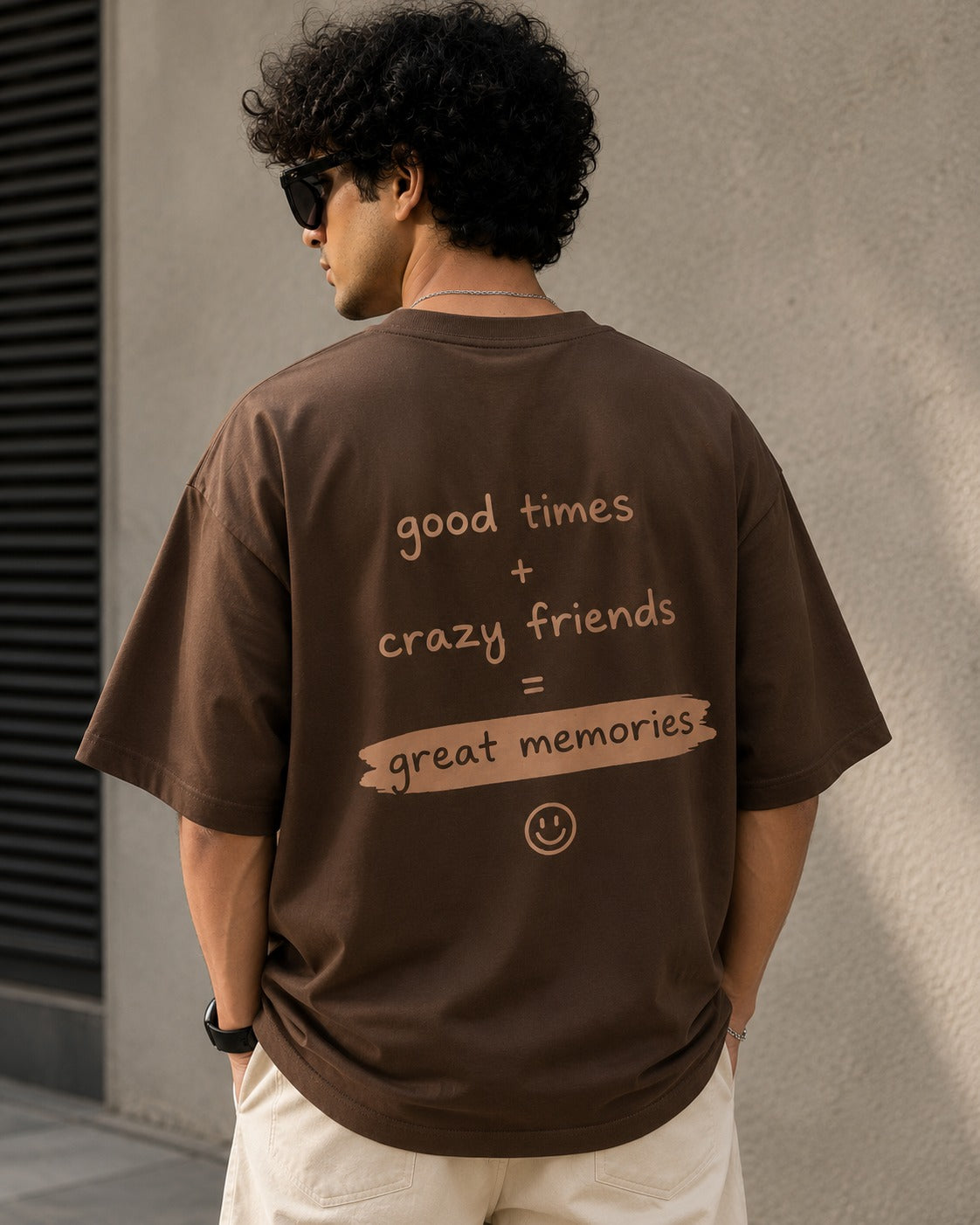 Good Times + Crazy Friends = Great Memories Oversized T-Shirt