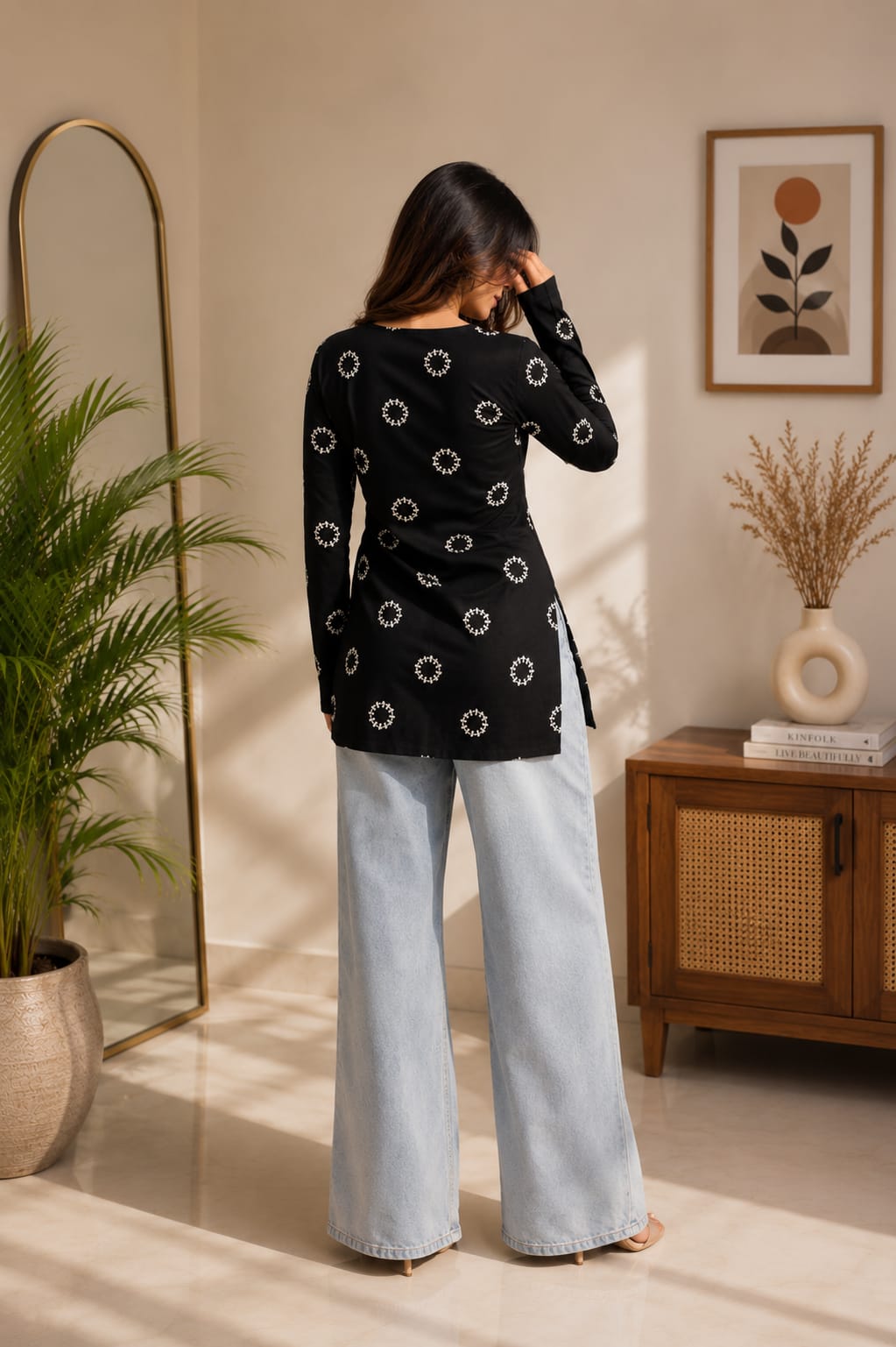 Women’s Black Cotton Printed Short Kurti – V-Neck Full Sleeve