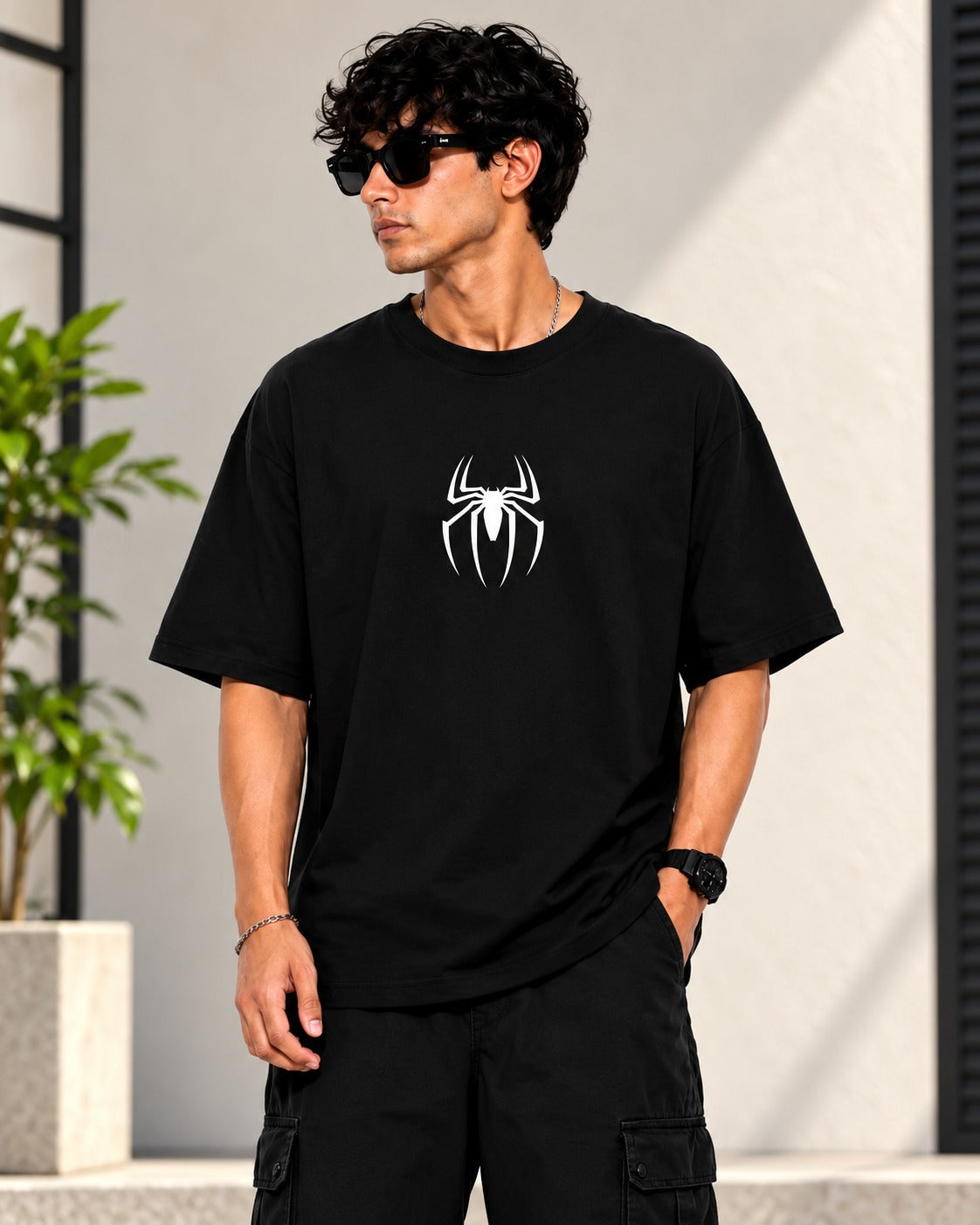 SPIDER GRAPHIC OVERSIZED T-SHIRT