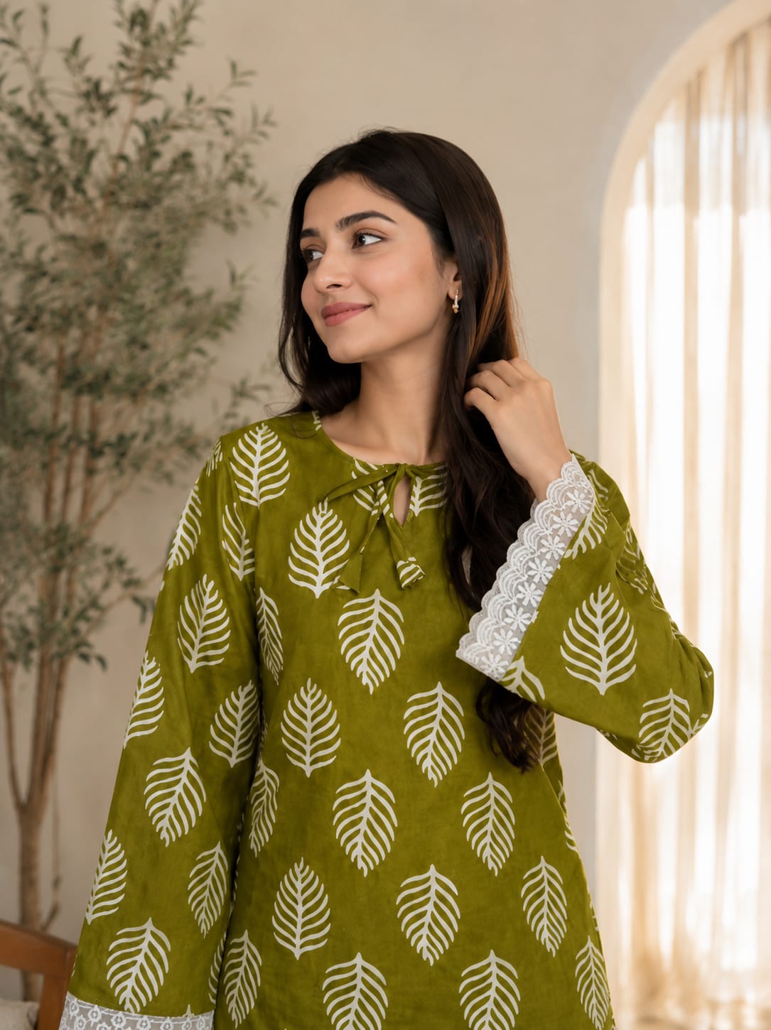 Leaf Print Lace Sleeve Top