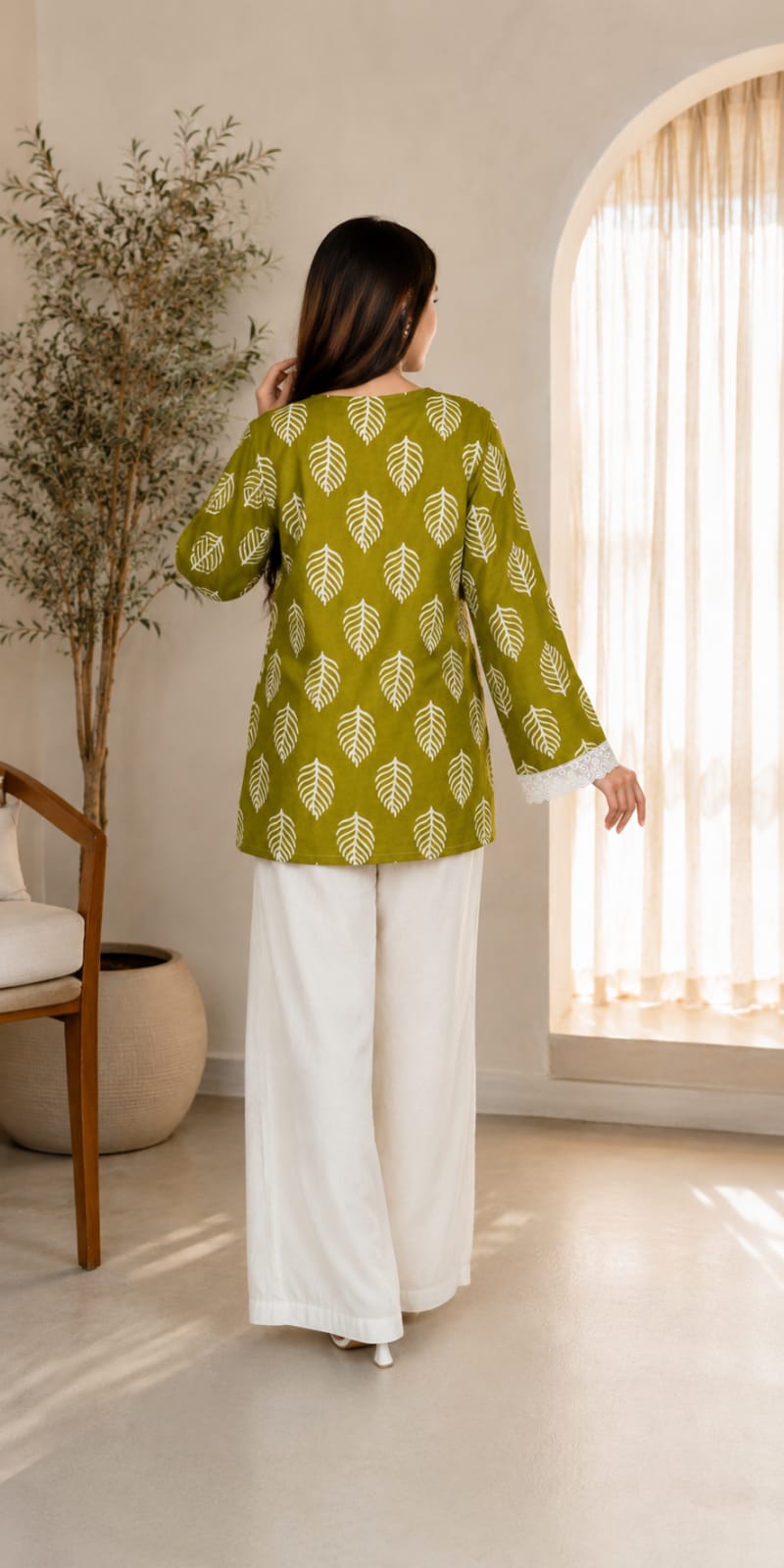 Leaf Print Lace Sleeve Top